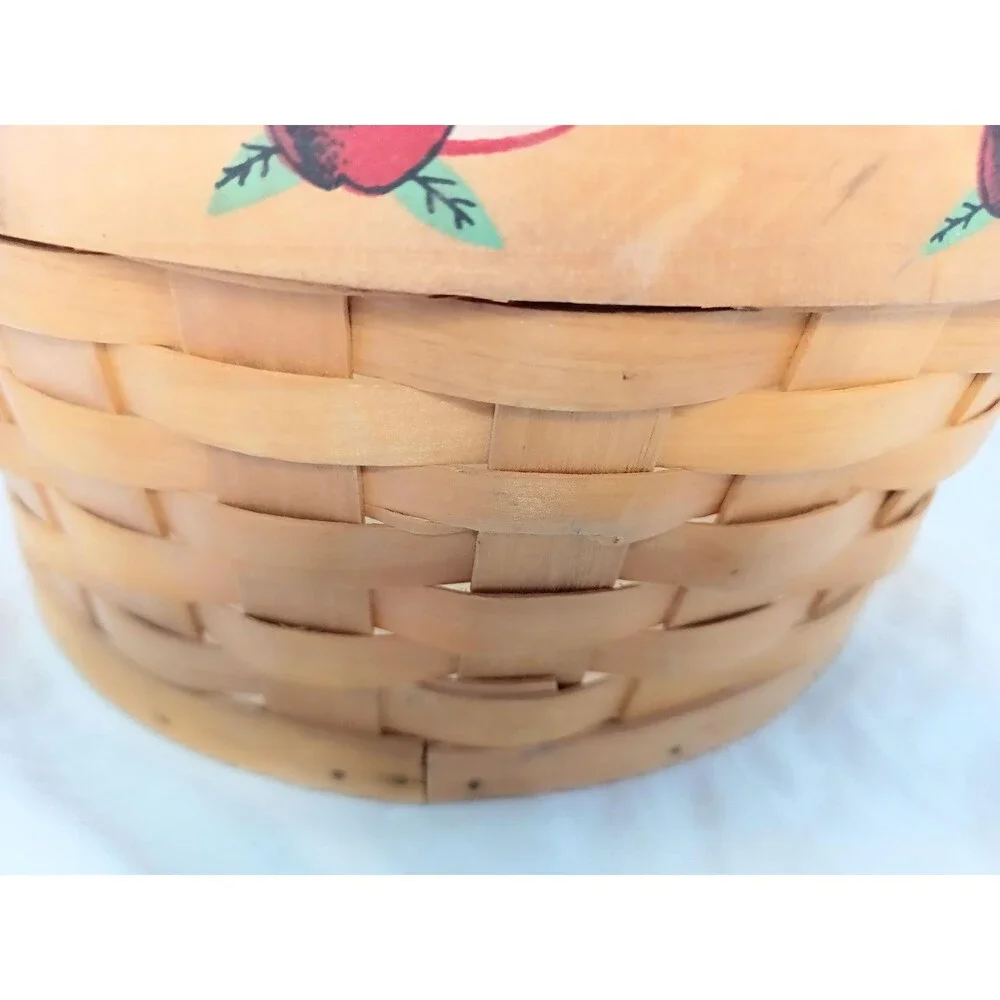 N/A vintage round